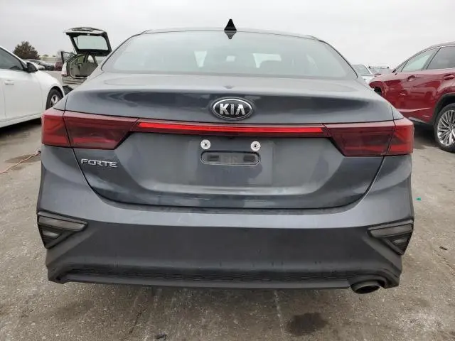 2021 KIA FORTE FE  