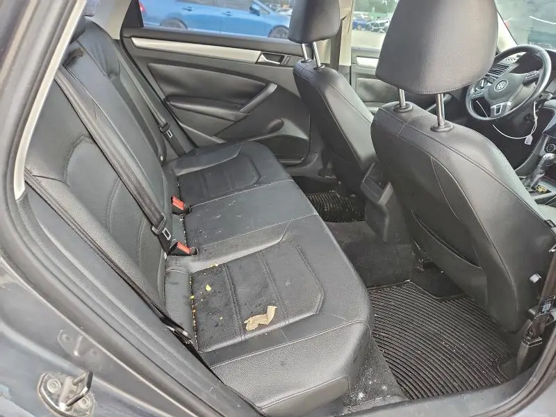 2012 VOLKSWAGEN PASSAT SE  