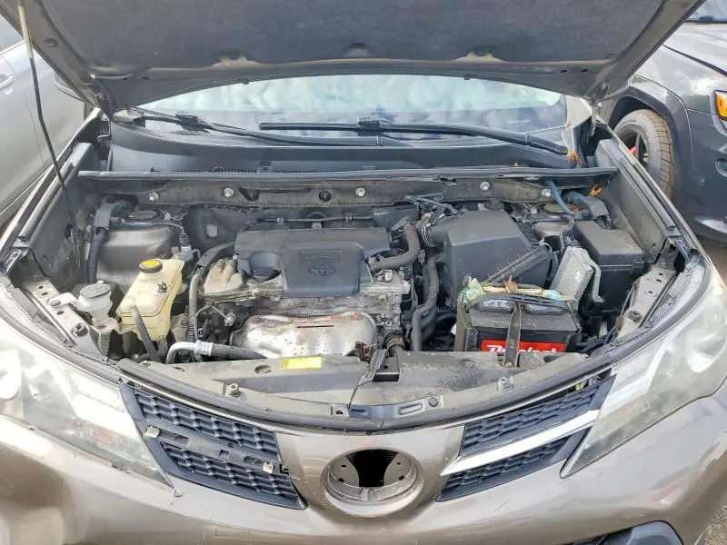 2013 TOYOTA RAV4 LE  