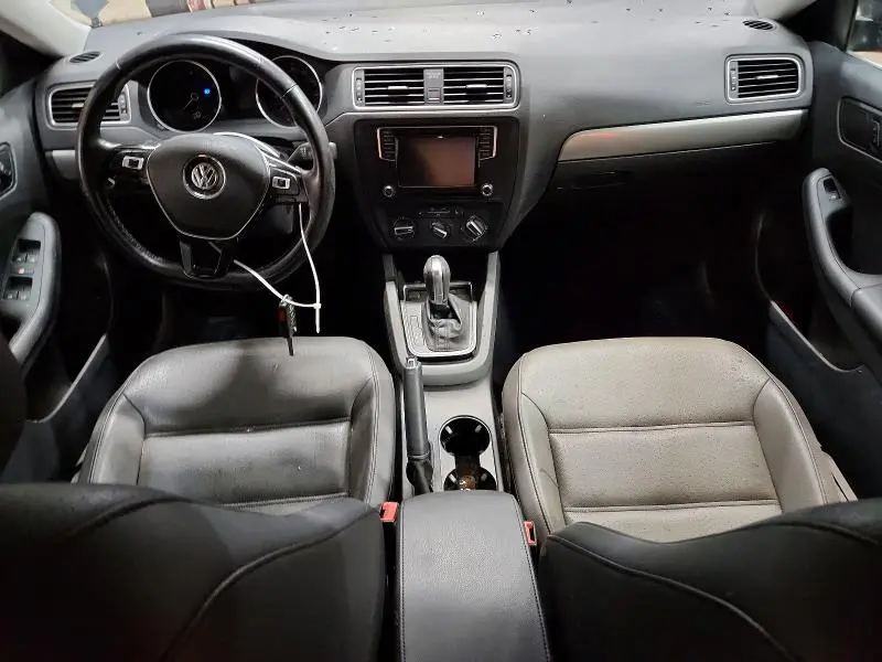 2017 VOLKSWAGEN JETTA   