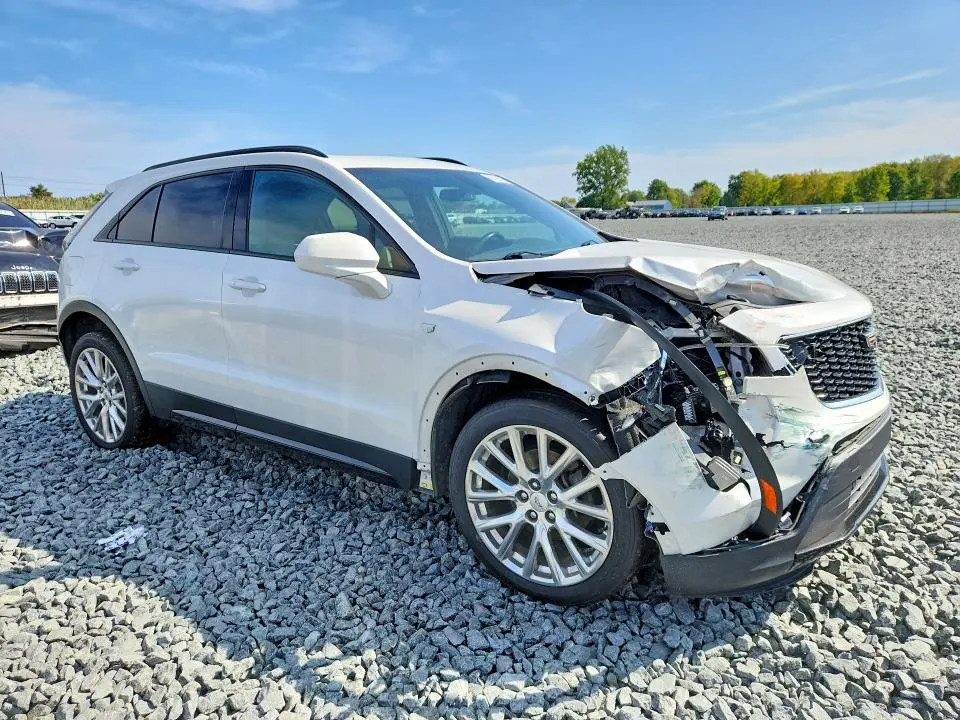 2019 CADILLAC XT4 SPORT  