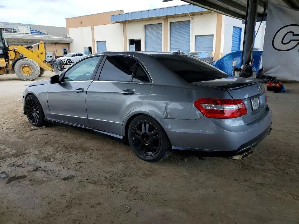 2011 MERCEDES-BENZ E 550  
