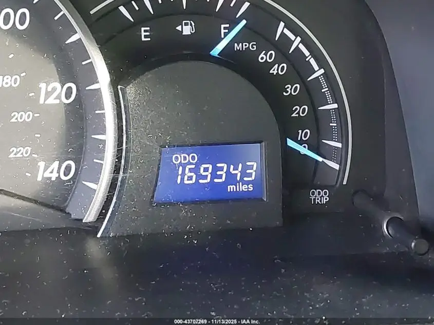 2014 TOYOTA CAMRY LE