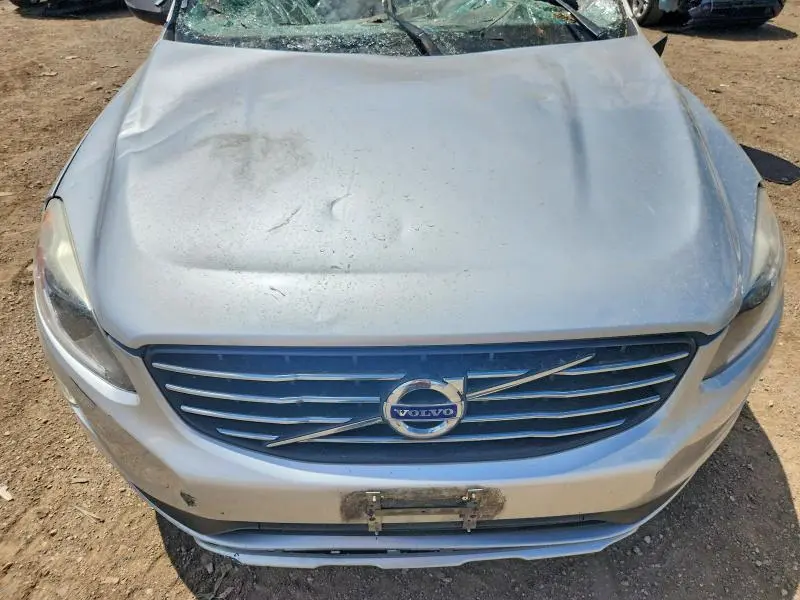 2014 VOLVO XC60 T6  