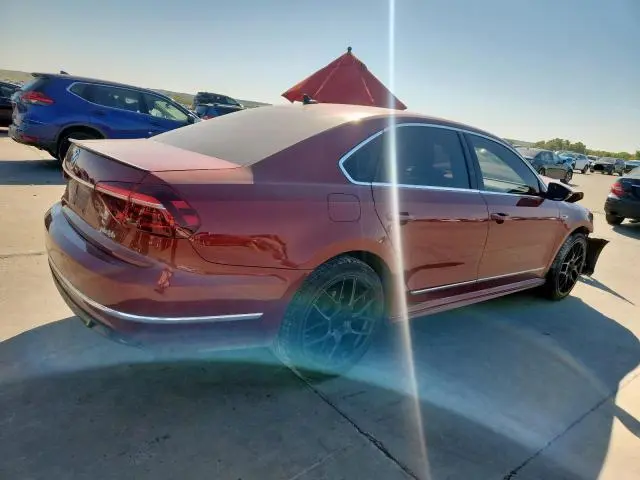 2019 VOLKSWAGEN PASSAT SE R-LINE  