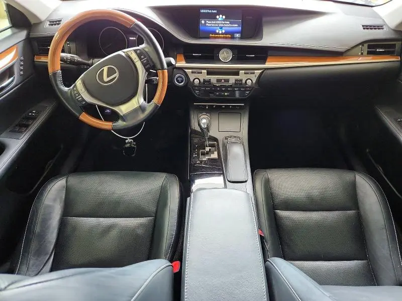 2015 LEXUS ES 300H  