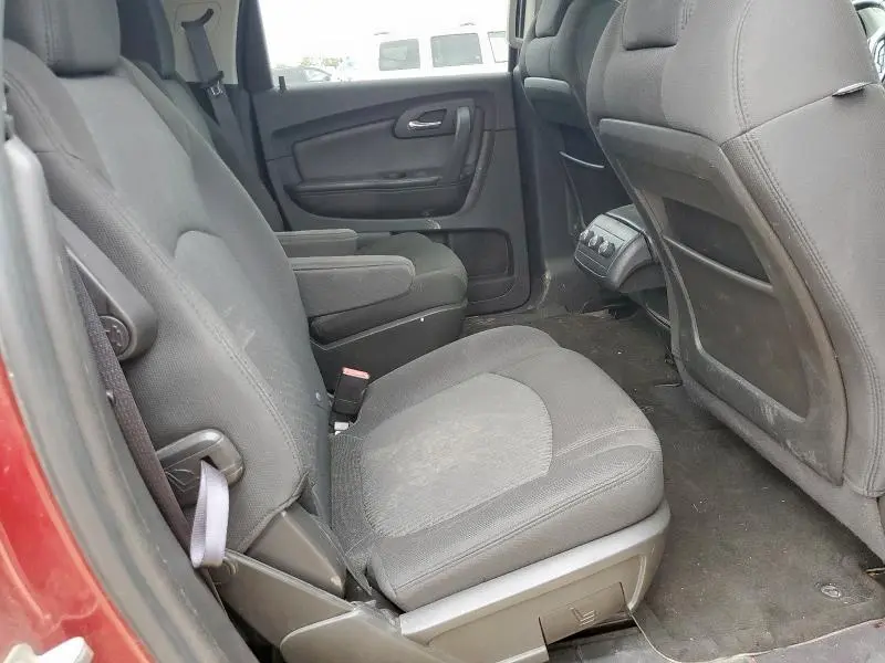 2011 CHEVROLET TRAVERSE LT  