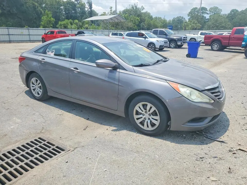 2011 HYUNDAI SONATA GLS  