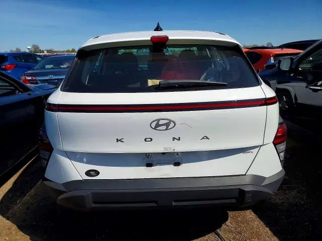 2025 HYUNDAI KONA SE  