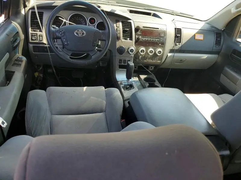 2013 TOYOTA SEQUOIA SR5  