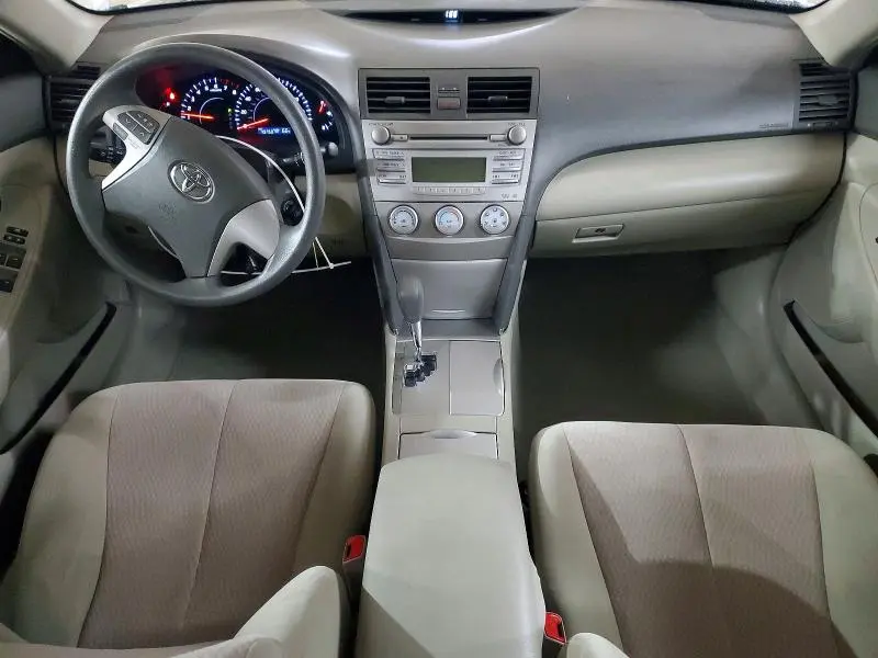 2011 TOYOTA CAMRY LE V6  