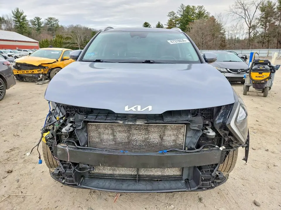 2023 KIA SPORTAGE EX  