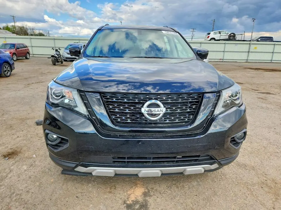 2019 NISSAN PATHFINDER SL  