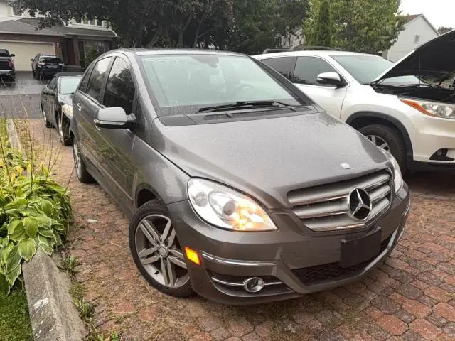 2011 MERCEDES-BENZ B200 T  