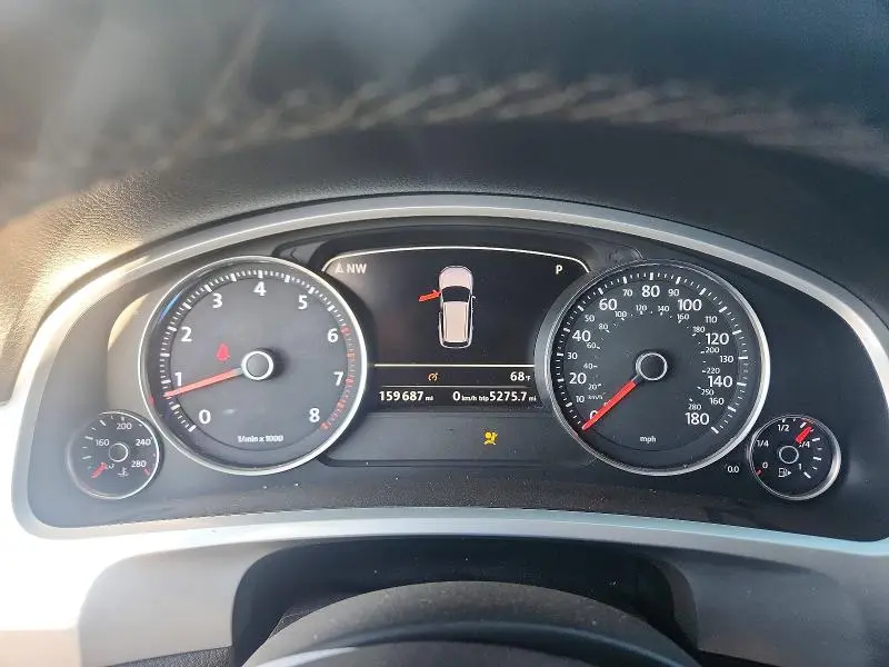 2013 VOLKSWAGEN TOUAREG V6  
