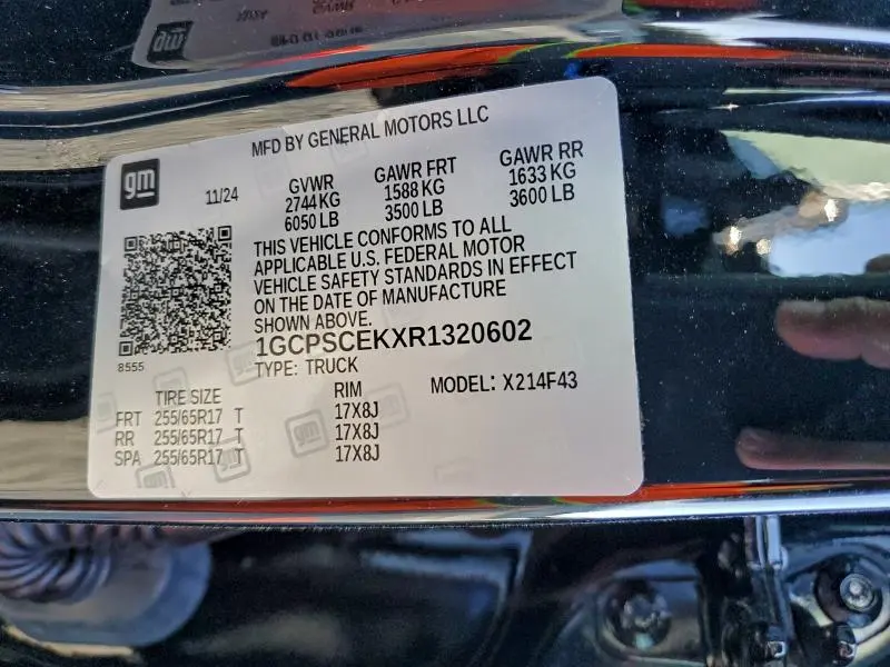 2024 CHEVROLET COLORADO LT  