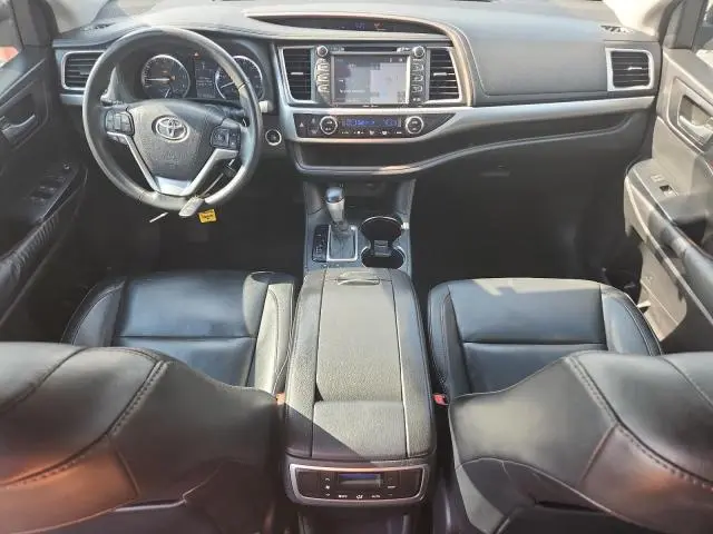 2015 TOYOTA HIGHLANDER XLE  