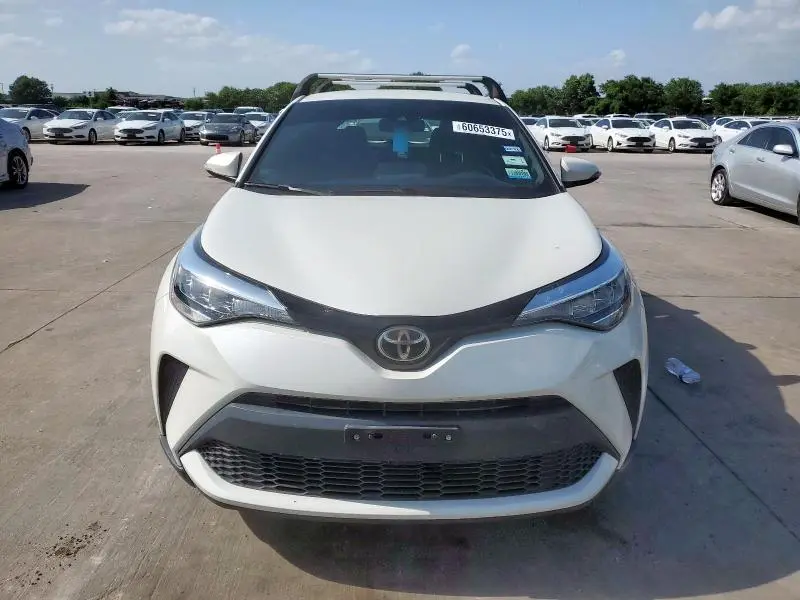 2020 TOYOTA C-HR XLE  