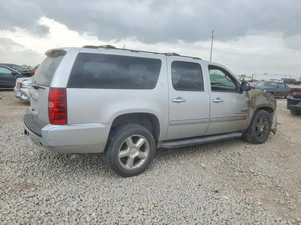 2014 CHEVROLET SUBURBAN C1500 LT  