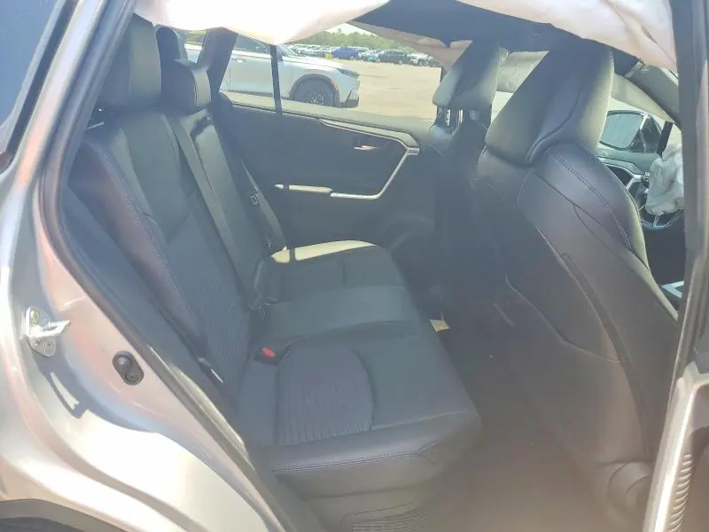 2022 TOYOTA RAV4 XSE  