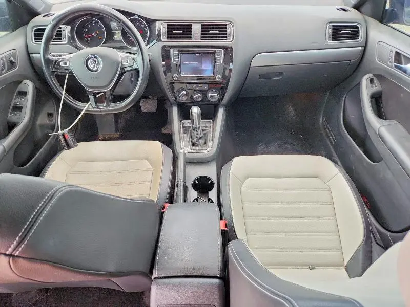 2016 VOLKSWAGEN JETTA SPORT  