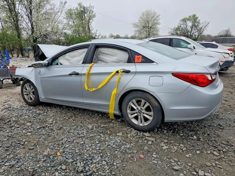 2013 HYUNDAI SONATA GLS  