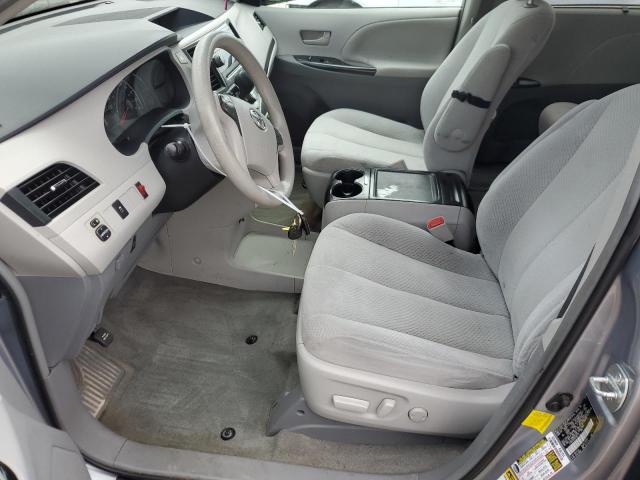 2013 TOYOTA SIENNA LE