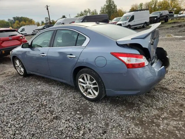 2011 NISSAN MAXIMA S  