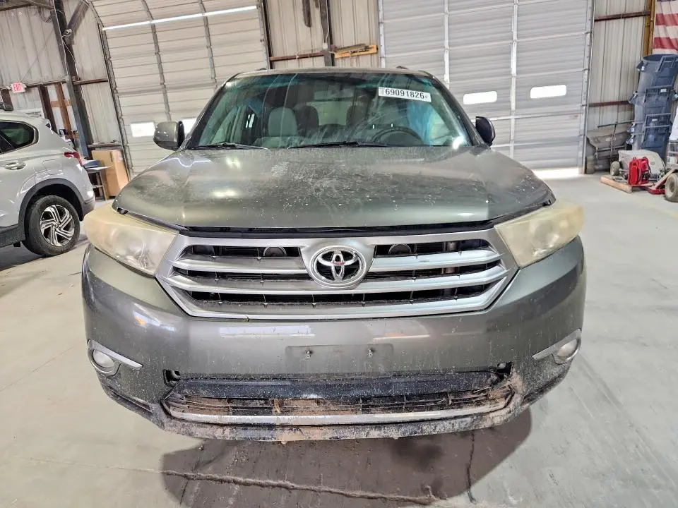 2011 TOYOTA HIGHLANDER BASE  