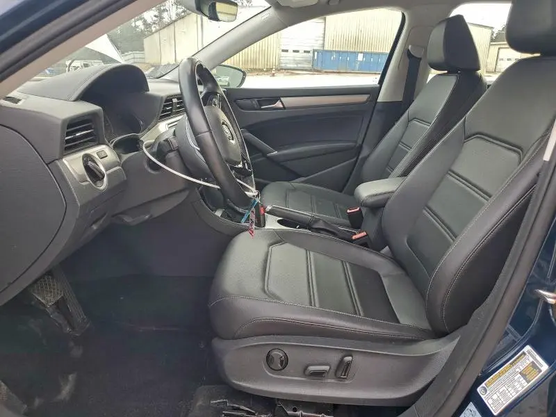 2020 VOLKSWAGEN PASSAT SE  