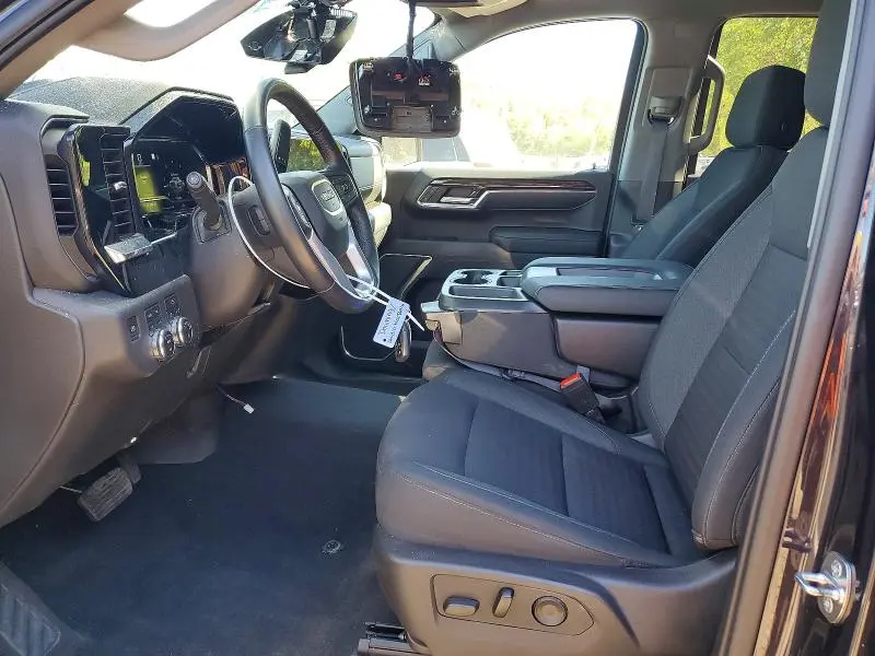 2022 GMC SIERRA K1500 SLE  