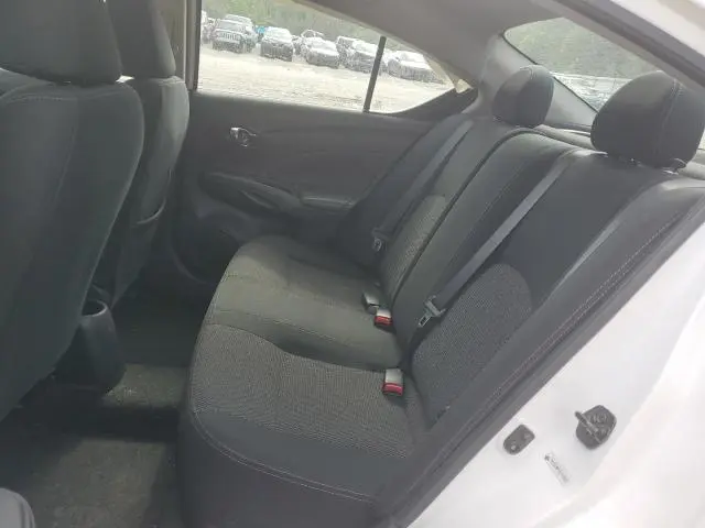 2019 NISSAN VERSA S