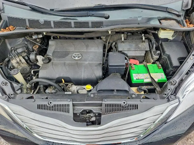 2016 TOYOTA SIENNA XLE PREMIUM 7-PASSENGER  