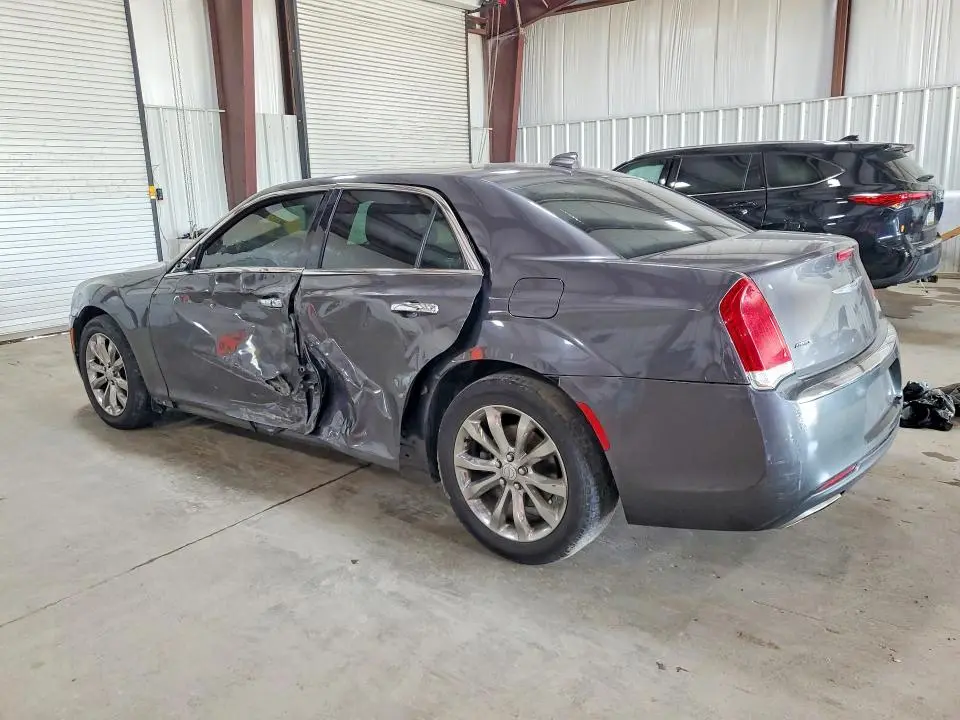 2016 CHRYSLER 300C   