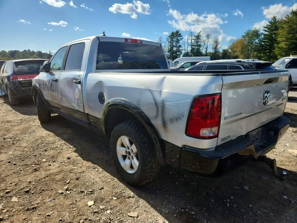 2014 RAM 1500 SLT  