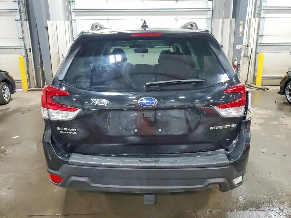 2022 SUBARU FORESTER PREMIUM  