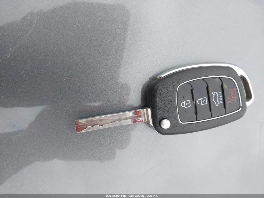 2019 HYUNDAI SONATA SE