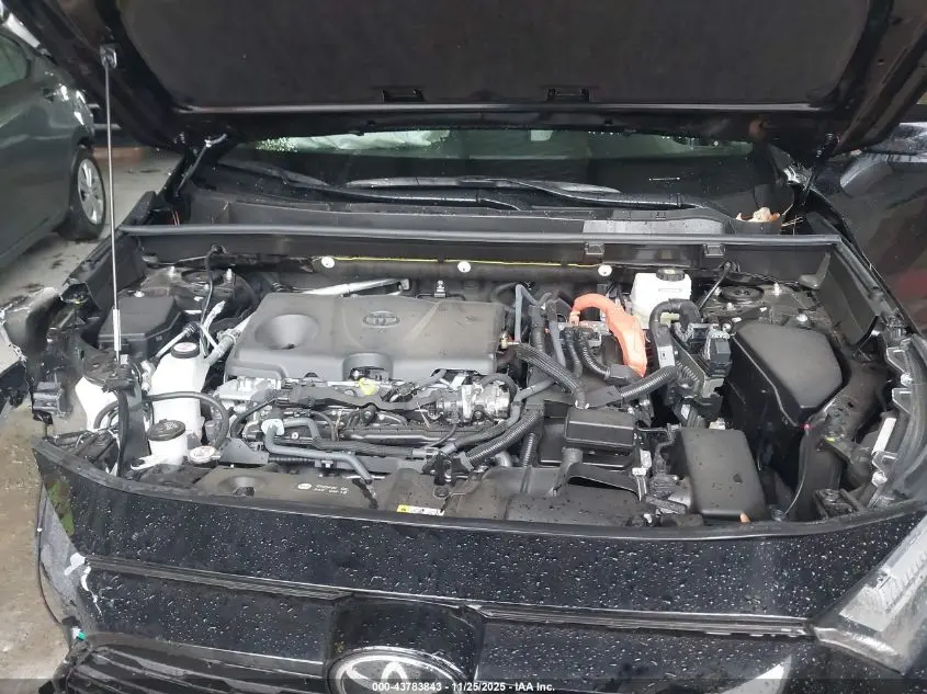 2025 TOYOTA RAV4 HYBRID XLE PREMIUM