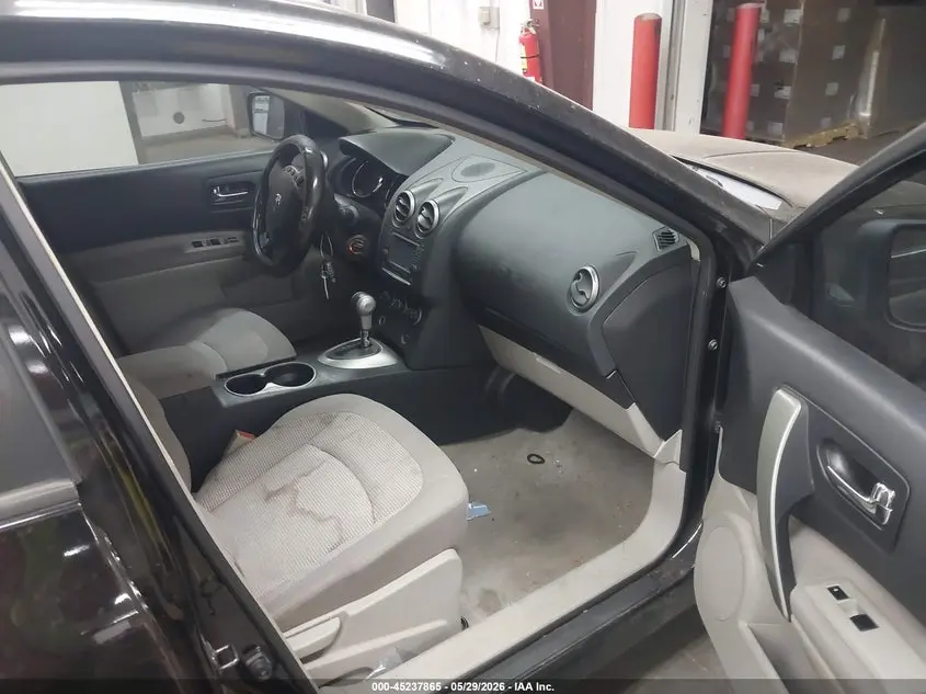 2011 NISSAN ROGUE SV