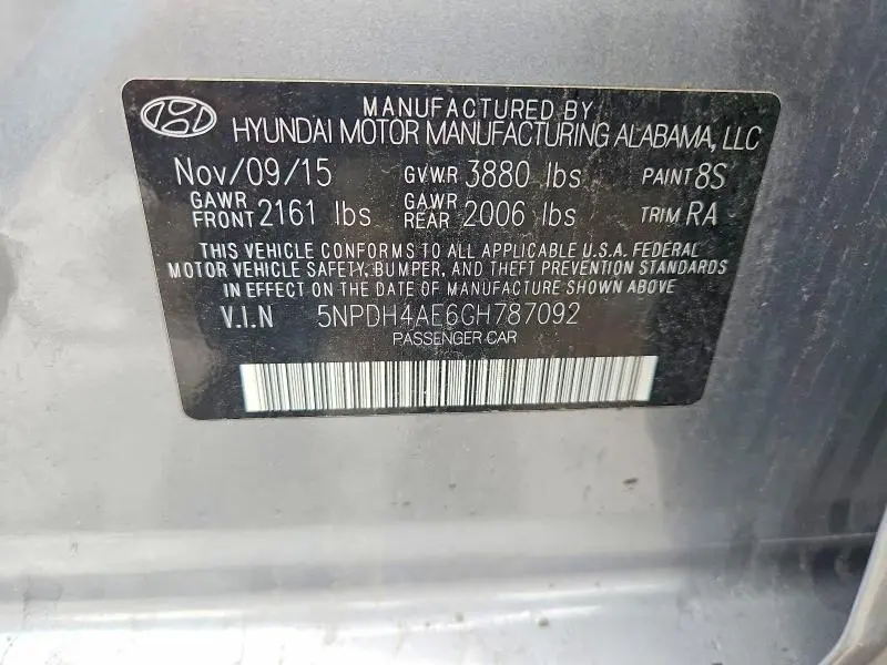 2016 HYUNDAI ELANTRA SE  