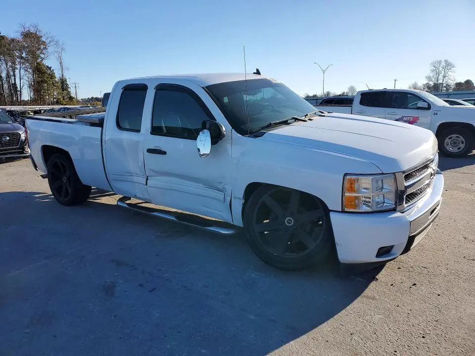2010 CHEVROLET SILVERADO C1500 LT  