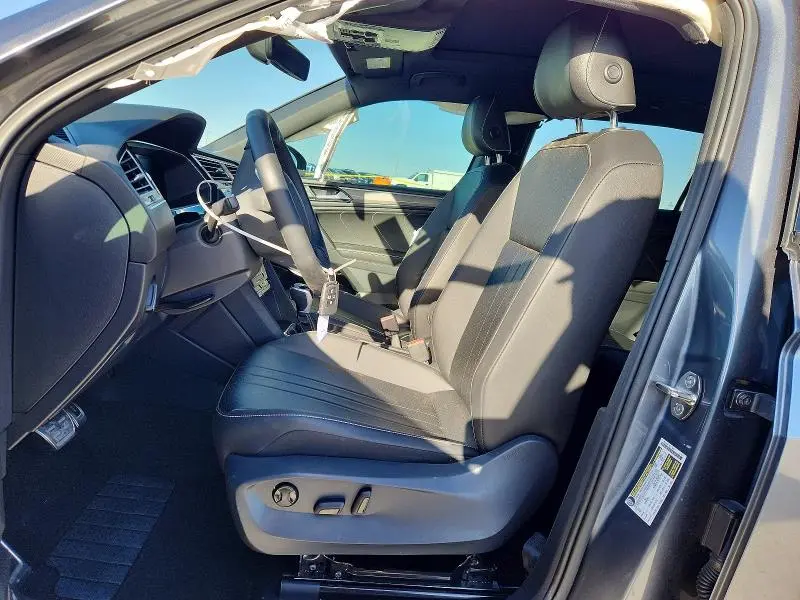 2022 VOLKSWAGEN TIGUAN SE R-LINE BLACK  