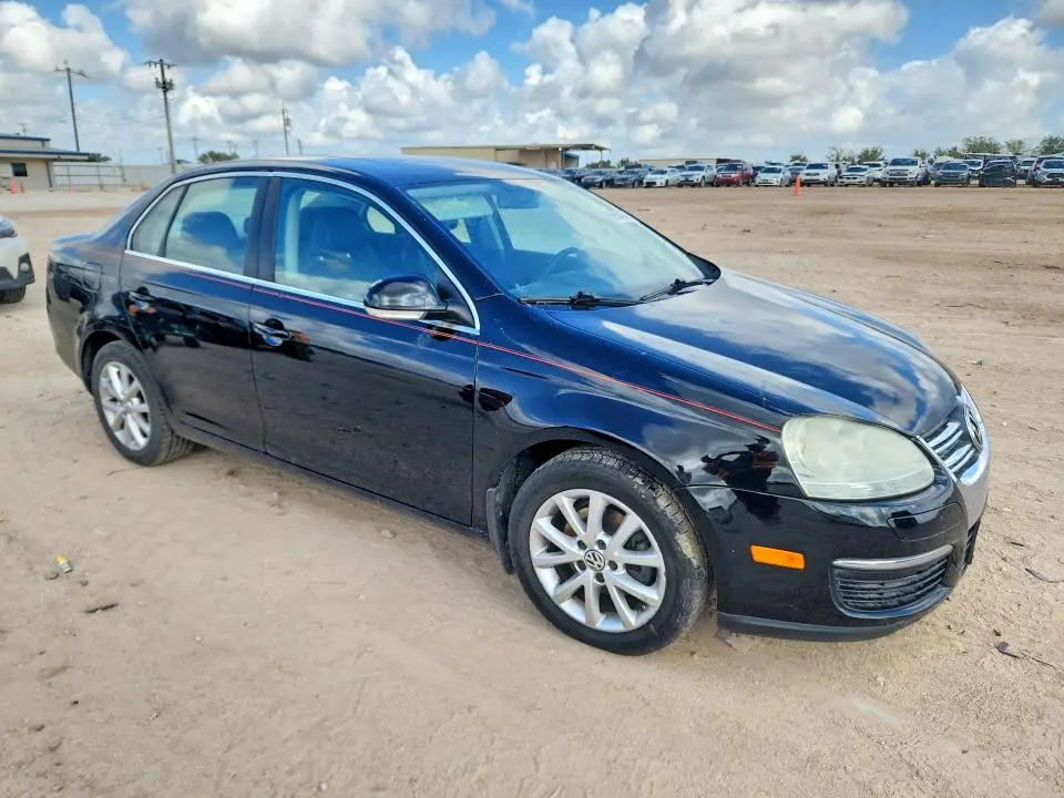 2010 VOLKSWAGEN JETTA SE  
