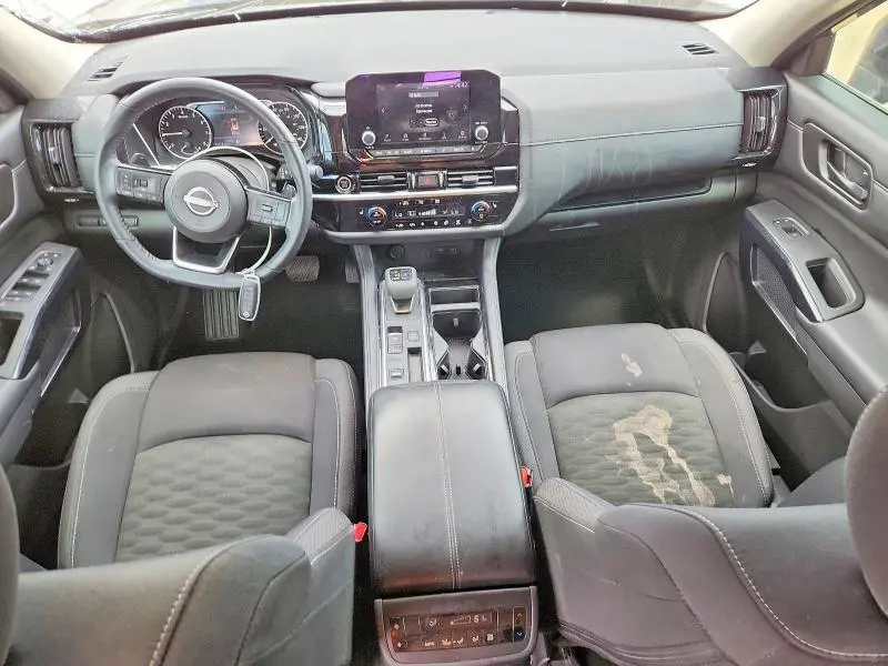 2023 NISSAN PATHFINDER SV  
