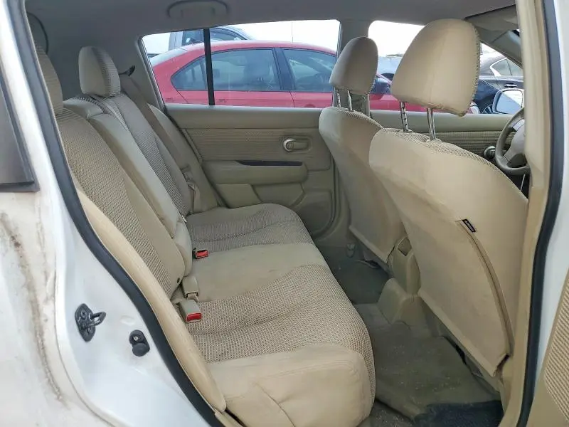 2011 NISSAN VERSA 1.8 S  