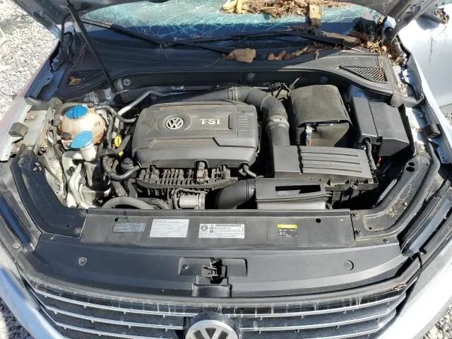 2016 VOLKSWAGEN PASSAT SE  