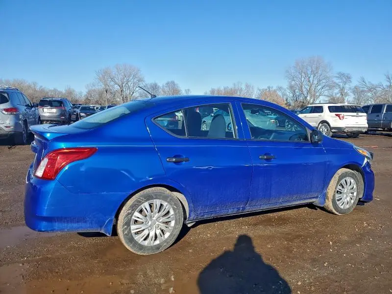 2015 NISSAN VERSA S  