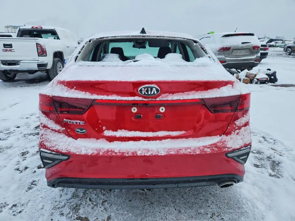 2021 KIA FORTE LXS  