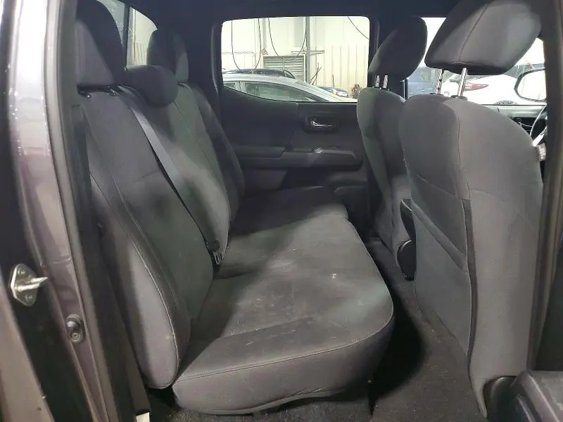 2018 TOYOTA TACOMA SR5 V6  