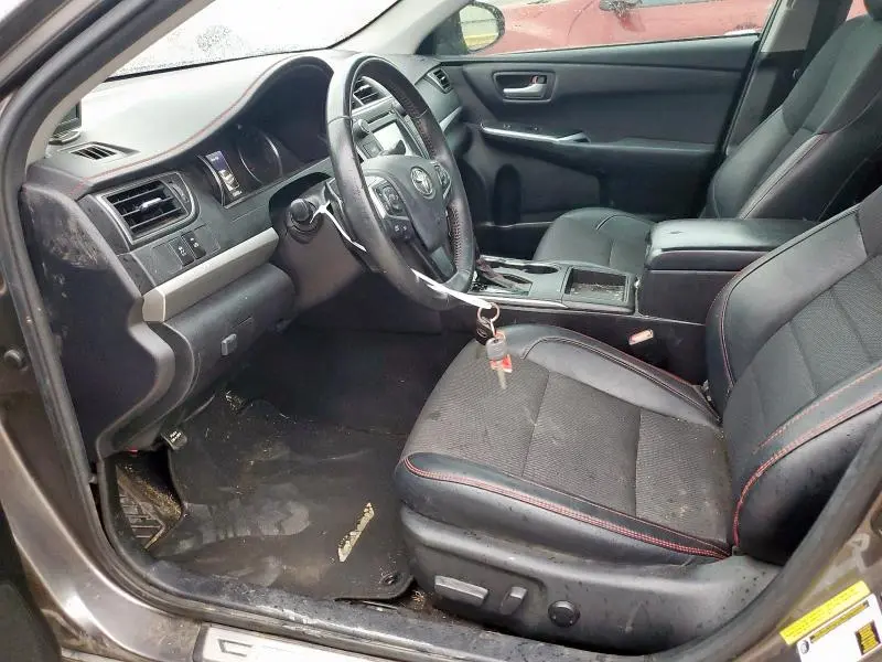 2017 TOYOTA CAMRY LE  
